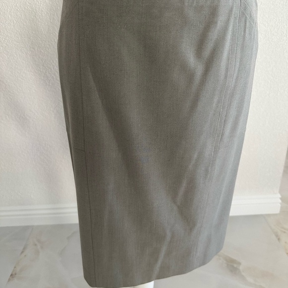 Victoria's Secret Gray Pencil Skirt - Picture 1 of 5